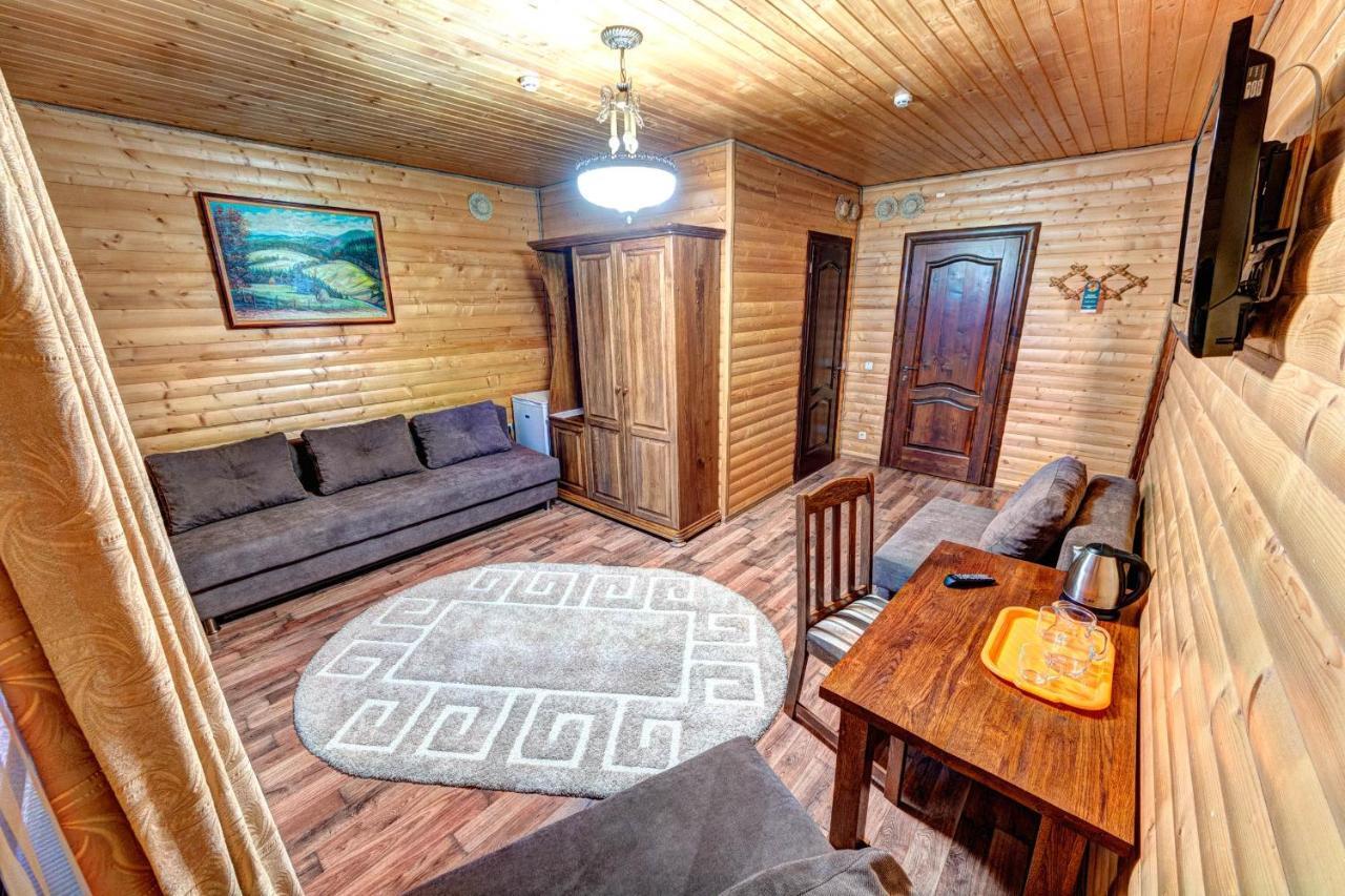Milli & Jon Hotel Bukovel Exterior photo
