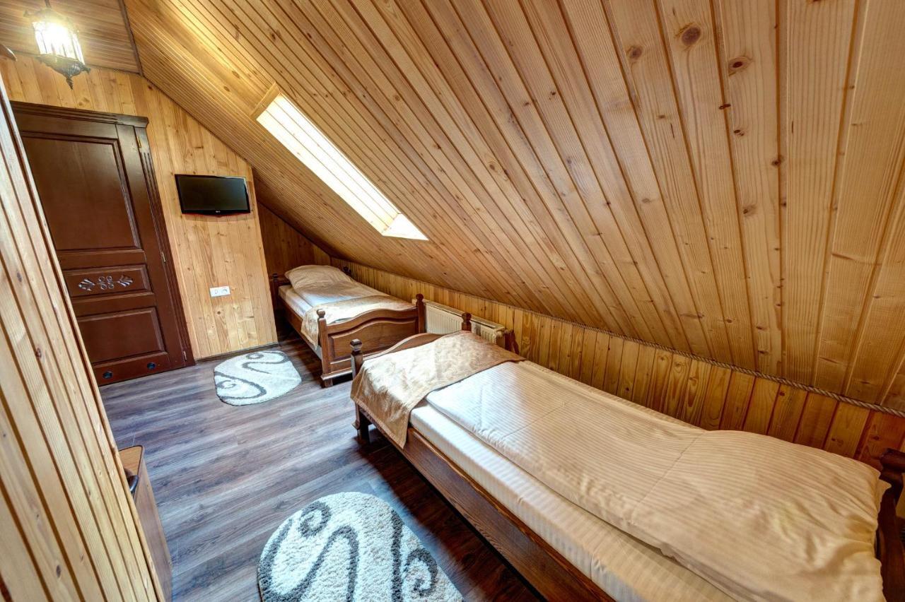 Milli & Jon Hotel Bukovel Exterior photo